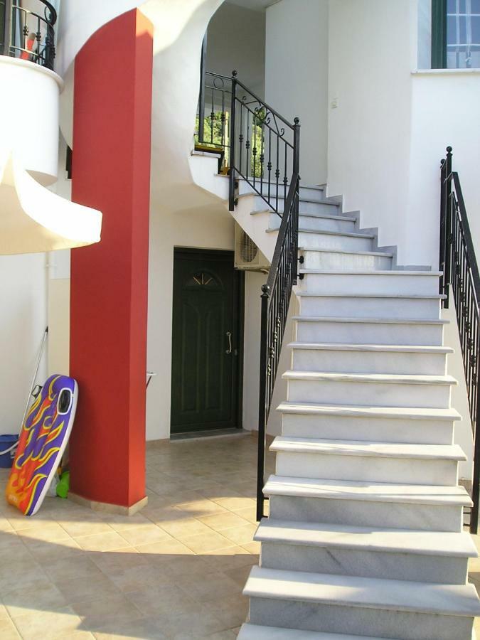 כריסי אמודיה Golden Beach Inn מראה חיצוני תמונה